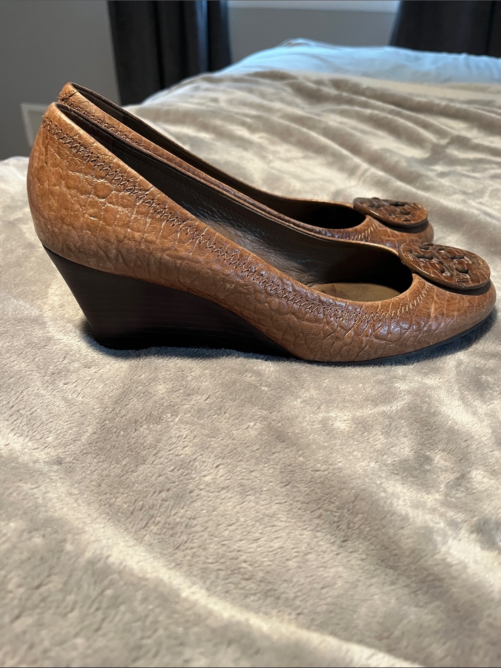 Tory Burch Brown Leather Wedges Sz 8